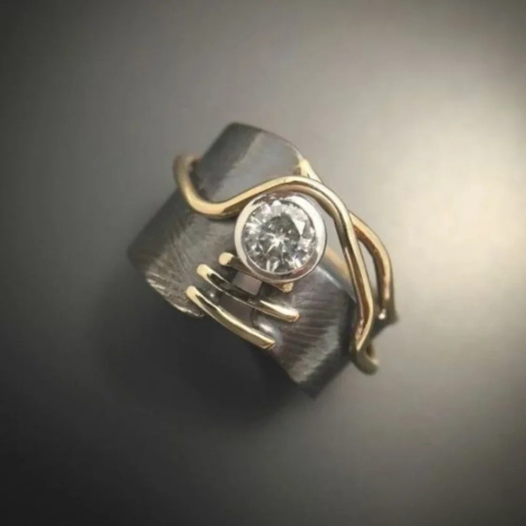 Deep - Vintage Silver Glow Ring